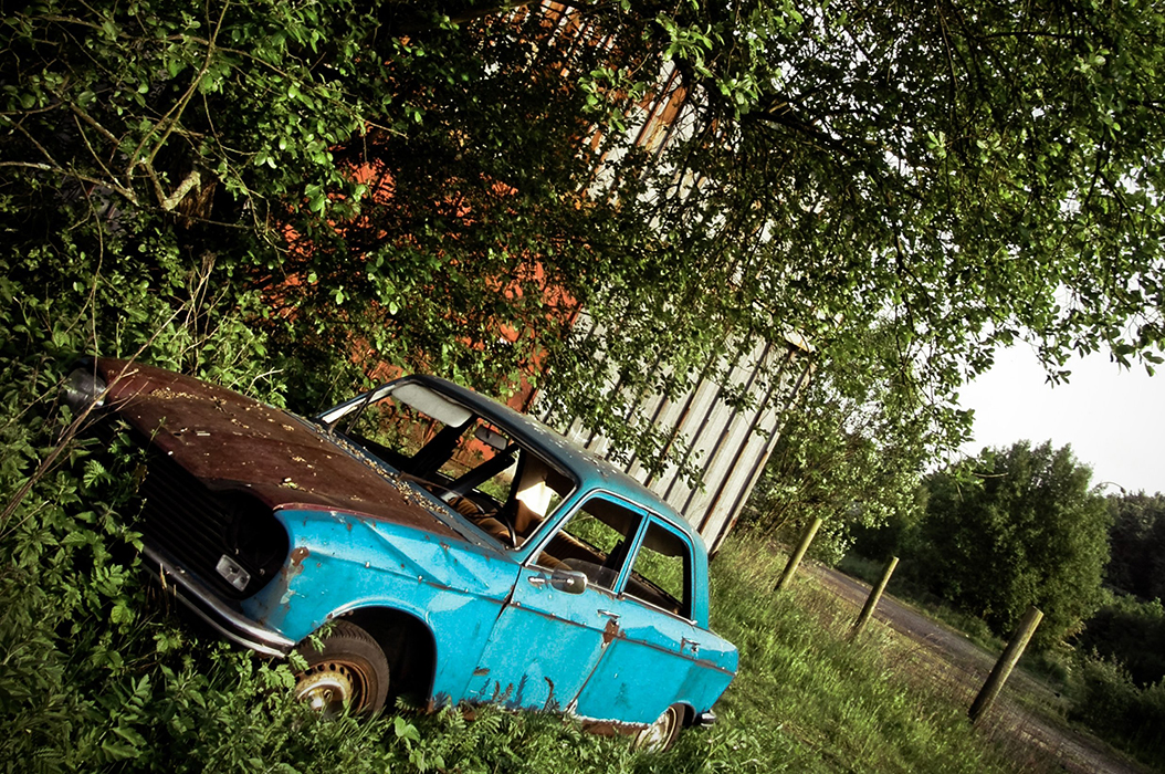 Blue car