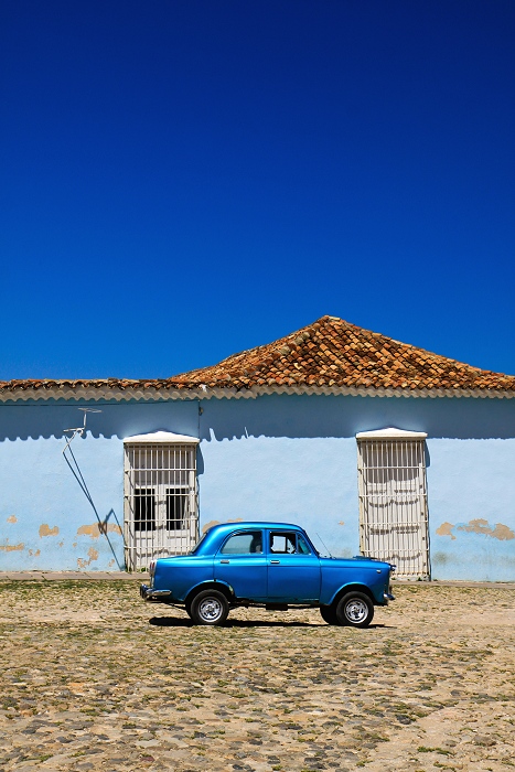 Little blue car