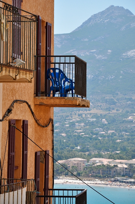 Place au balcon