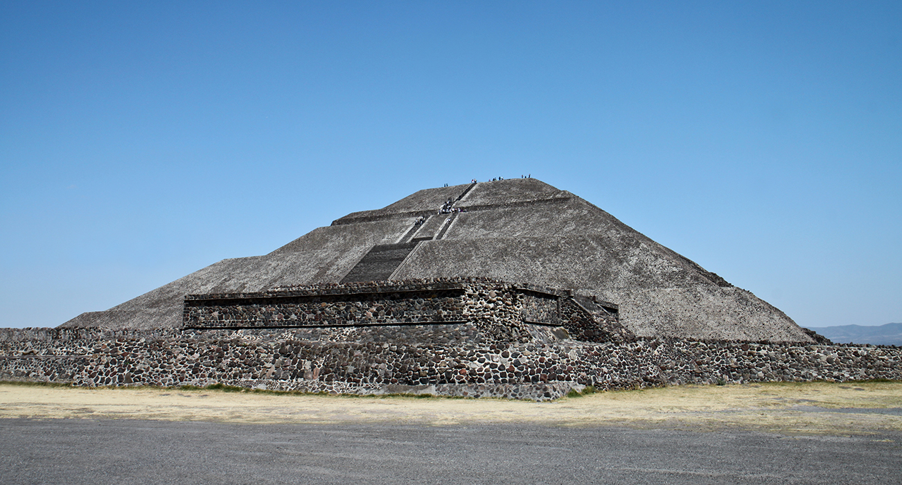 Pyramide du Soleil